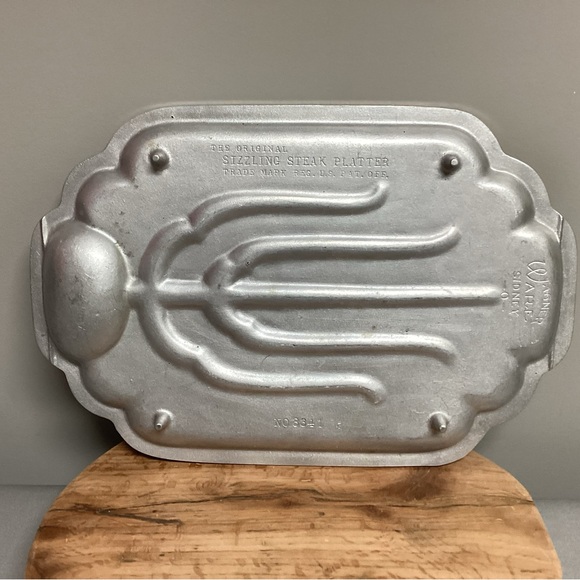 ⚫️ Vintage The Original Sizzling Steak Platter 1940’s - Wagner Ware Sidney Ohio - Picture 4 of 13